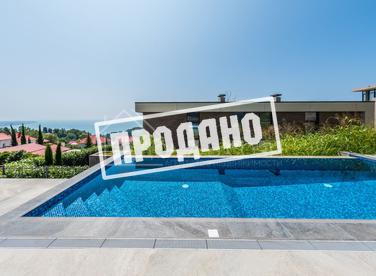 Панорамный коттедж в современном стиле №4