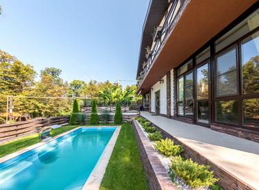 Домовладение в стиле шале с видом на море №5