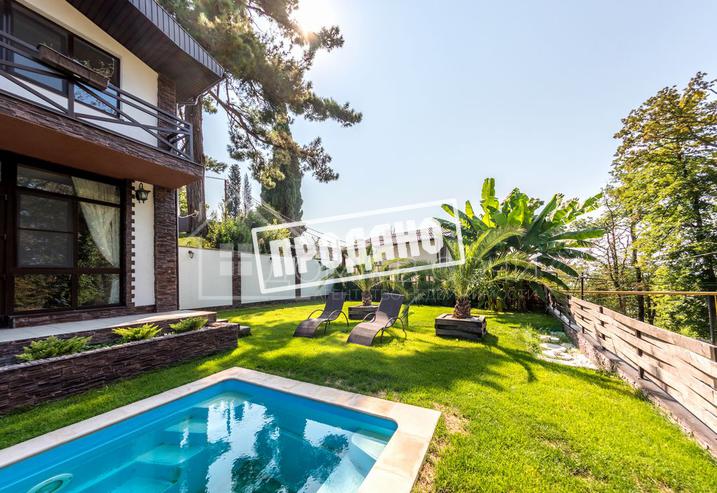 Домовладение в стиле шале с видом на море №59