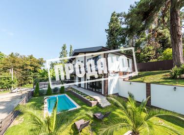 Домовладение в стиле шале с видом на море №4