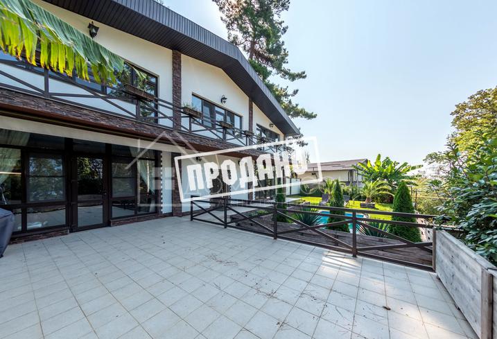 Домовладение в стиле шале с видом на море №56