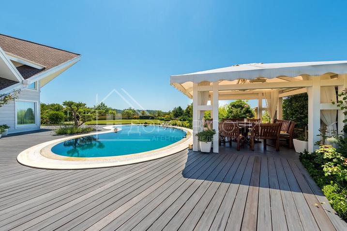 Домовладение в коттеджном поселке Акация №16