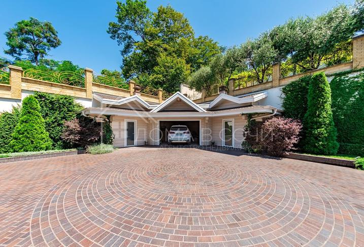 Домовладение в коттеджном поселке Акация №13