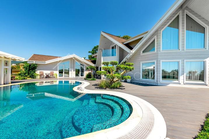 Домовладение в коттеджном поселке Акация №2