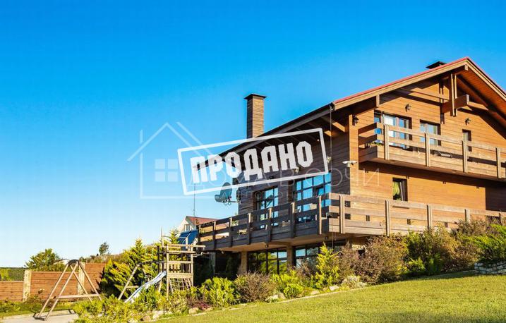 Поместье в стиле шале в горах №3