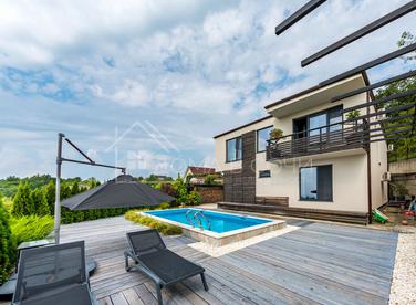 Коттедж с видом на море и горы №5