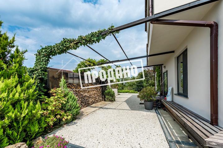 Коттедж с видом на море и горы №14