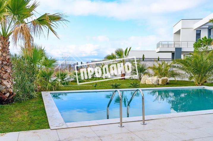 Элитный дом с видом на море №3