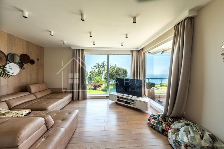 Вилла с панорамным видом на море №15