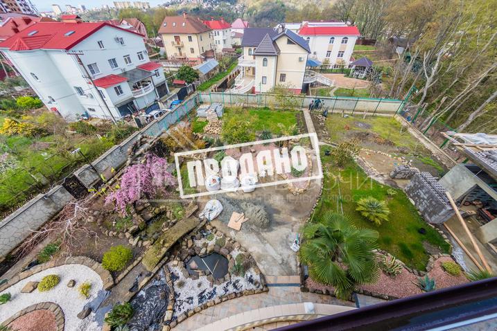 Элитный трехэтажный особняк №7