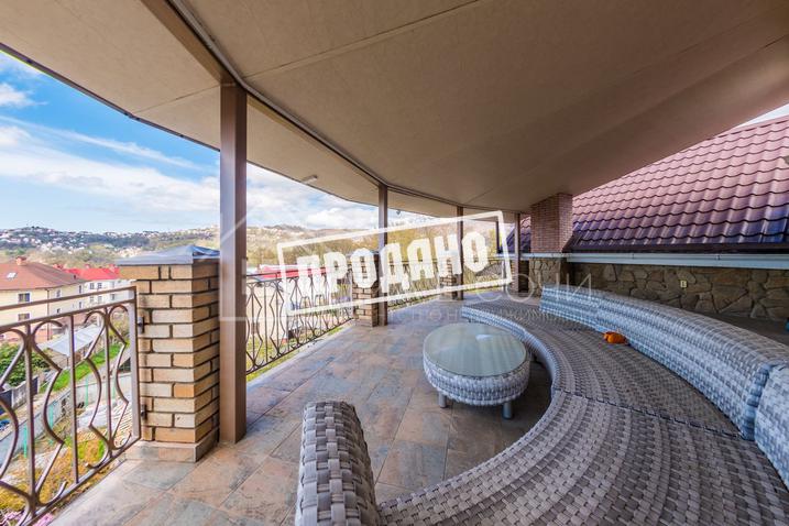 Элитный трехэтажный особняк №4