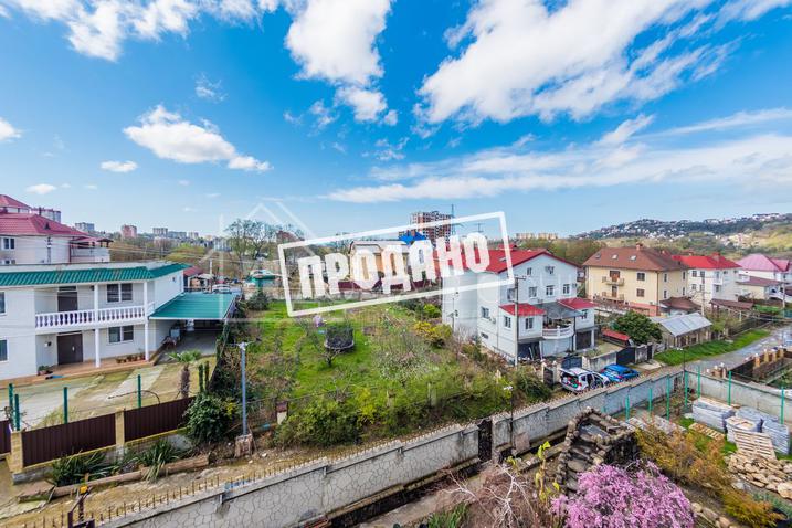 Элитный трехэтажный особняк №5