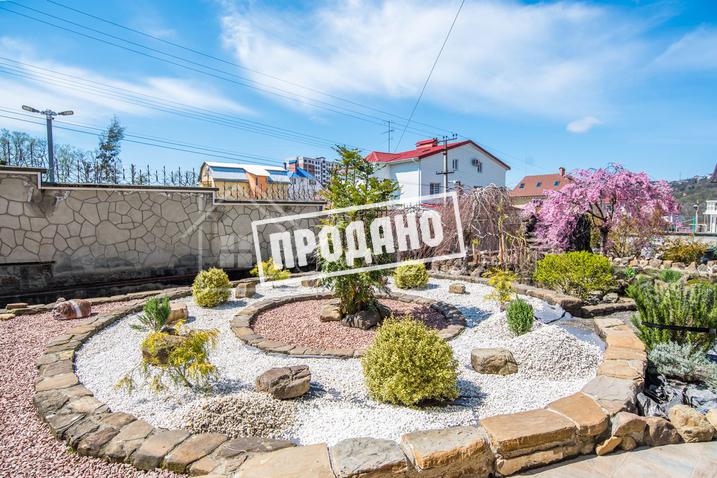 Элитный трехэтажный особняк №57