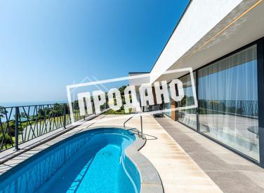 Дом в стиле хай-тек №1