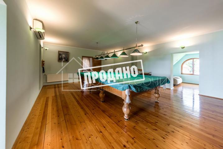 Усадьба с бассейном у моря №65