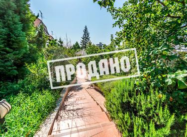 Усадьба с бассейном у моря №5