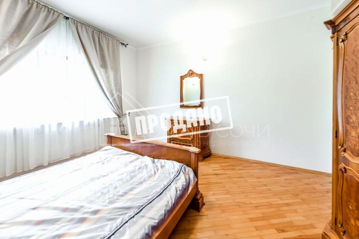 Усадьба с бассейном у моря №53