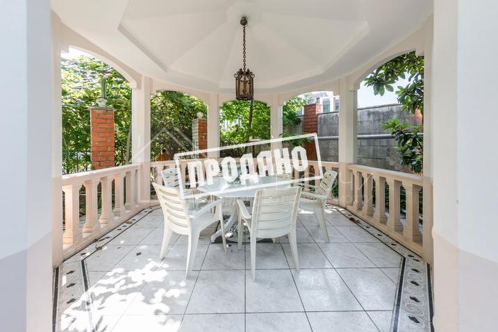 Усадьба с бассейном у моря №78