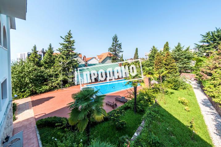 Усадьба с бассейном у моря №22