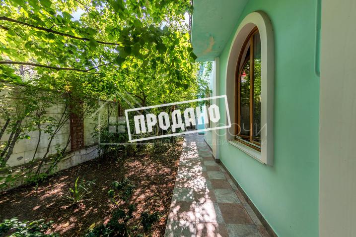 Усадьба с бассейном у моря №20