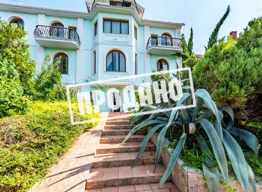 Усадьба с бассейном у моря №4