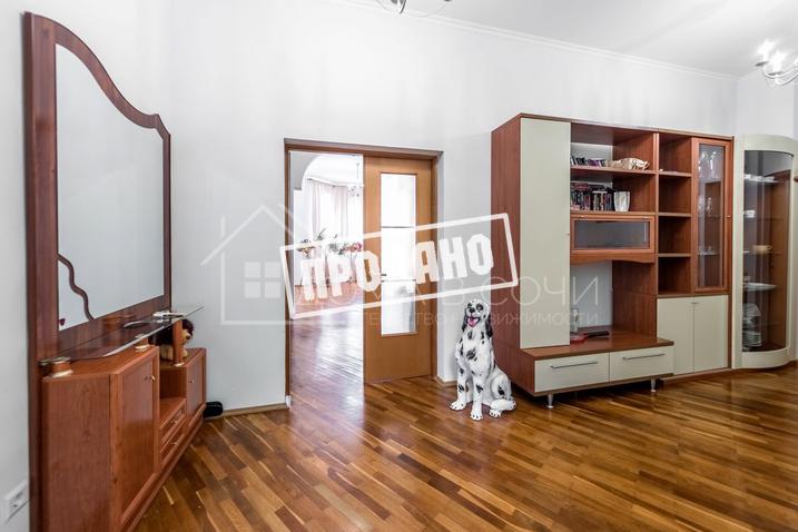 Усадьба с бассейном у моря №44