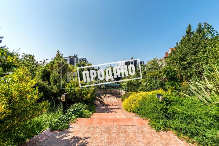 Усадьба с бассейном у моря №29