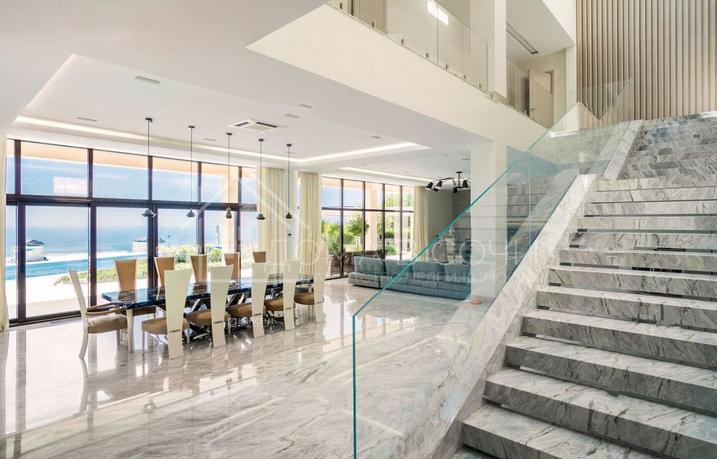 Вилла с потрясающим видом на море №7