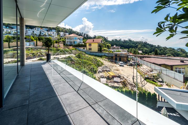 Эксклюзивная Хайтек Вилла по индивидуальному проекту №21