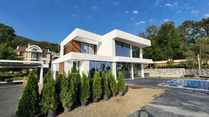 Современная Вилла в испанском средиземноморском стиле №5