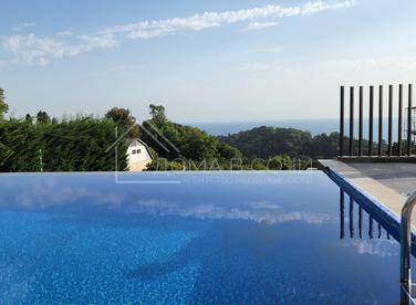 Современная Вилла в испанском средиземноморском стиле №4