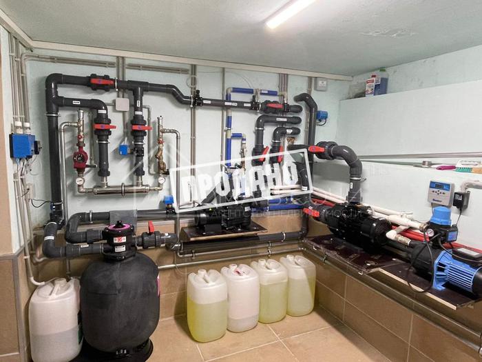 Умный дом с бассейном на Ереванской №7