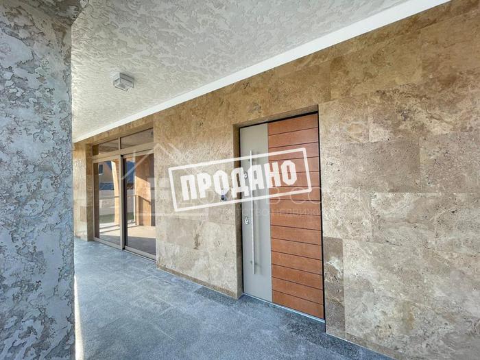 Умный дом с бассейном на Ереванской №4