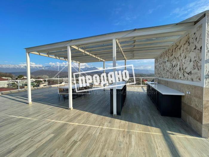 Умный дом с бассейном на Ереванской №6