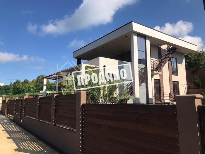 Дом в стиле hi-tech №2