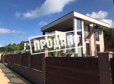 Дом в стиле hi-tech №2