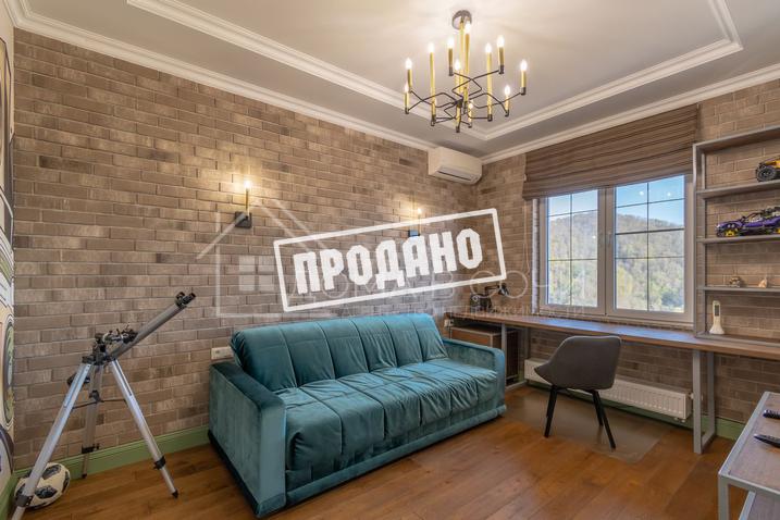 3-х этажный дом на Мацеста №15