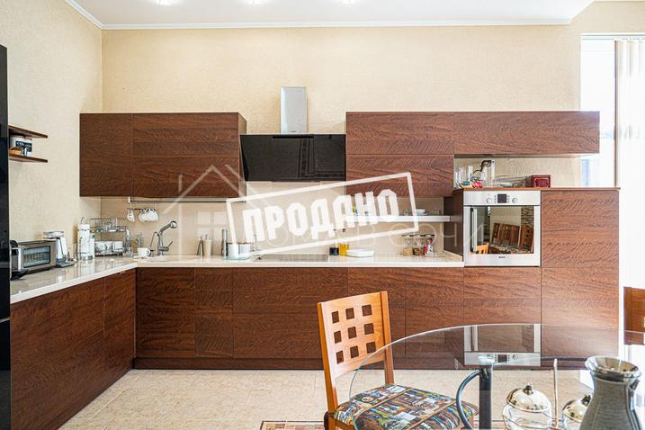 Два больших современных дома на общем участке №9