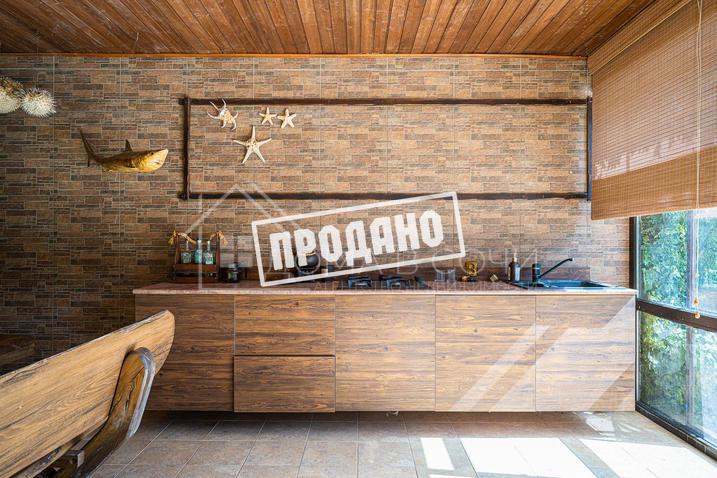 Два больших современных дома на общем участке №40