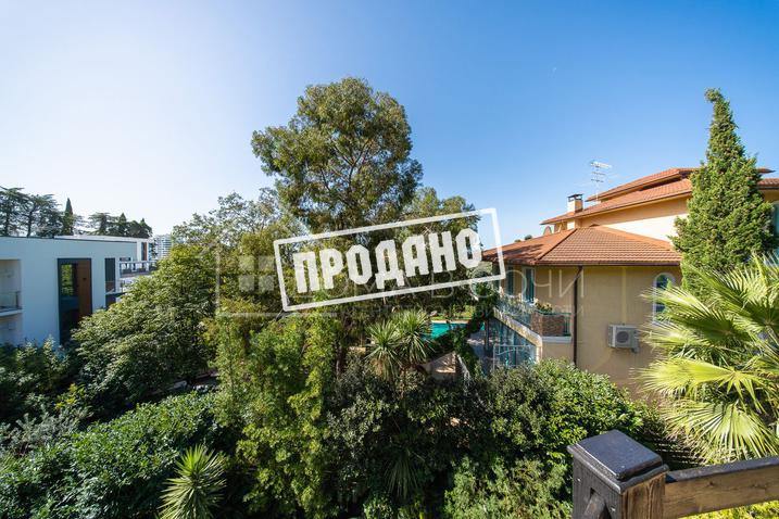 Два больших современных дома на общем участке №17