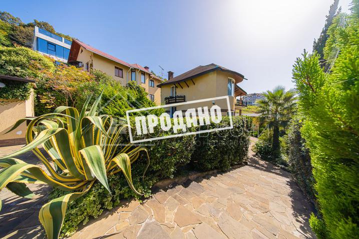 Два больших современных дома на общем участке №29