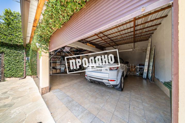 Два больших современных дома на общем участке №27