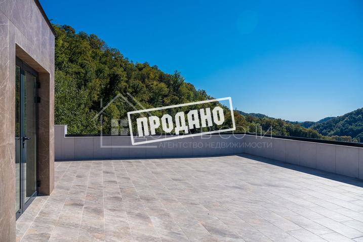 Мацеста дом с видом на зелёные шапки гор №24