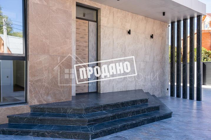 Мацеста дом с видом на зелёные шапки гор №29