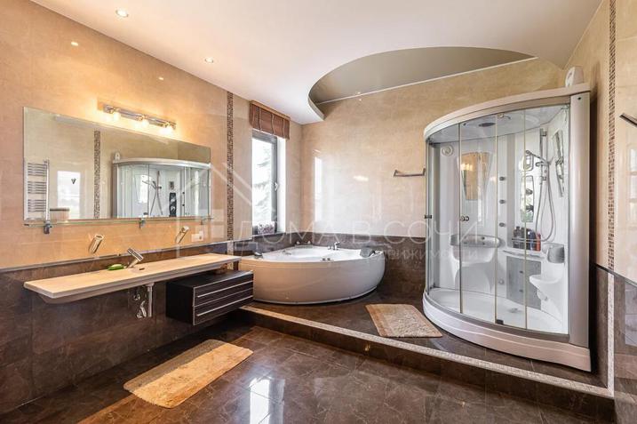 Вилла в центре Сочи №11