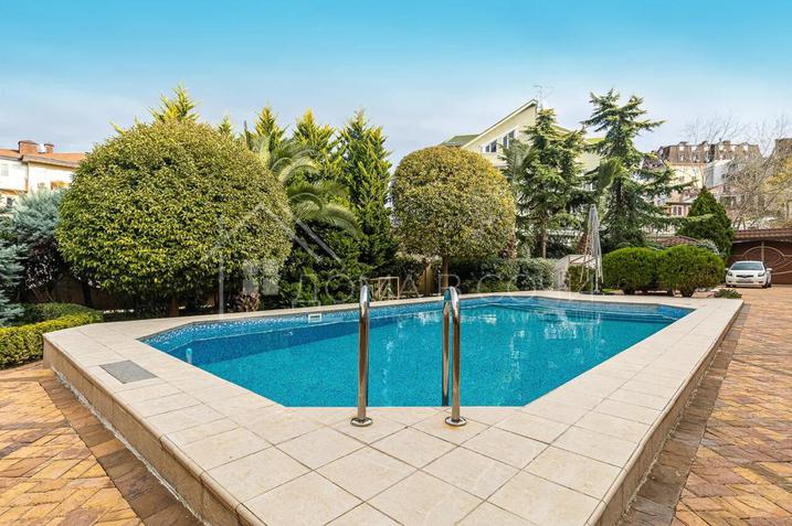 Вилла в центре Сочи №3