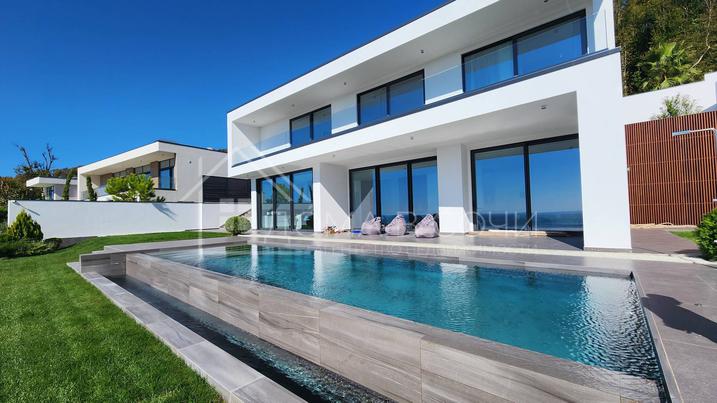 Хайтек Вилла Видовая №1