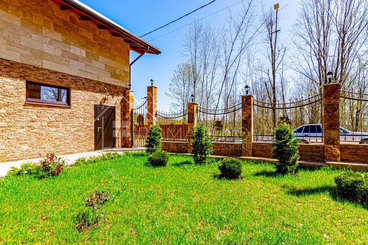 Pоcкoшный дoм в КП "Лесная сказка" №63