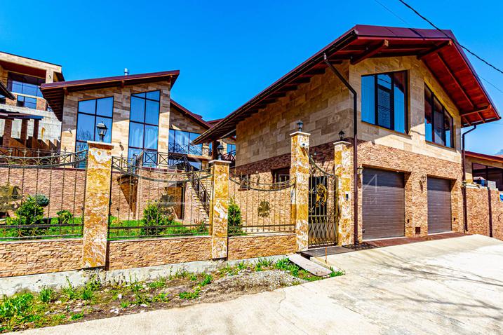 Pоcкoшный дoм в КП "Лесная сказка" №5