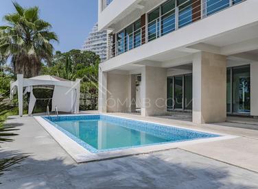 Вилла Королевский парк №1